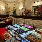 Hotel Karolina 4*