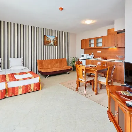Hotel Karolina 4*