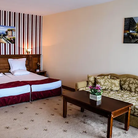 Hotel Karolina 4*