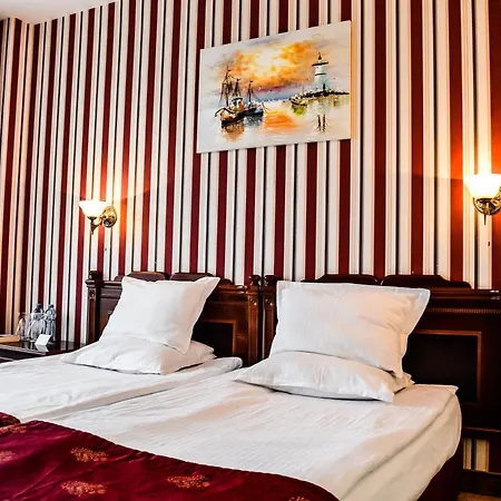 Hotel Karolina 4*