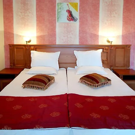 מלון Karolina סאני ביץ'