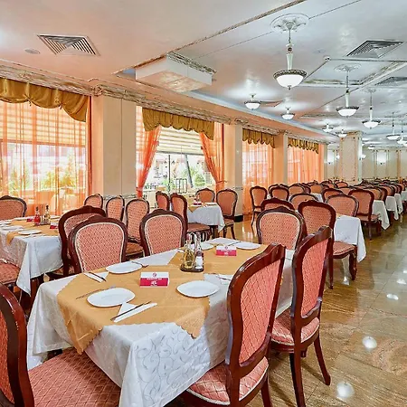 Karolina מלון 4*