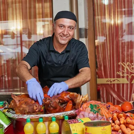 מלון Karolina 4*