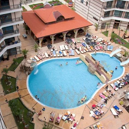 מלון Karolina סאני ביץ'