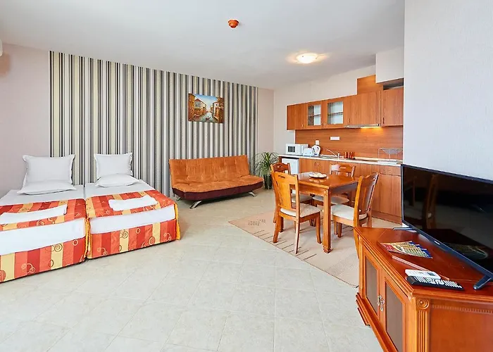 Хотел каролина 4*