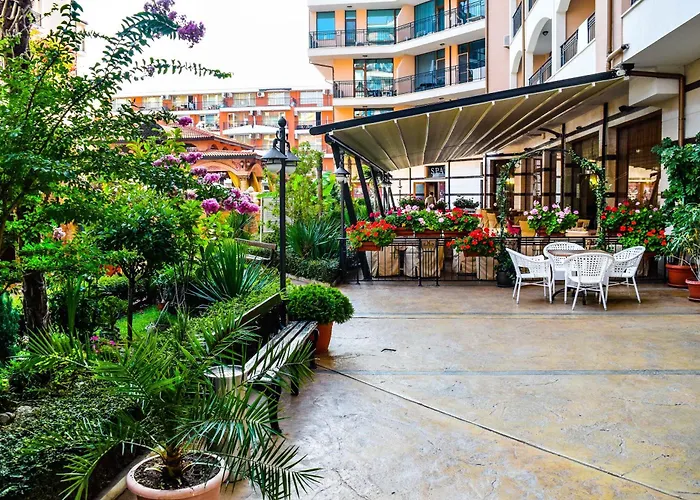 каролина Хотел 4*